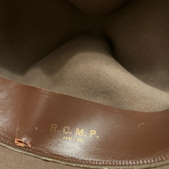 RCMP Hat - Picture 3 of 4